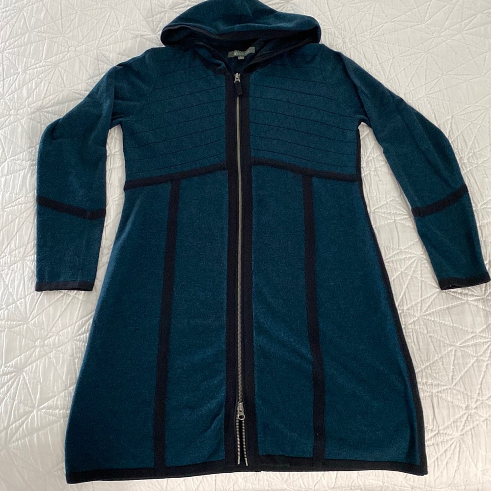 Title nine wool long sweater size large